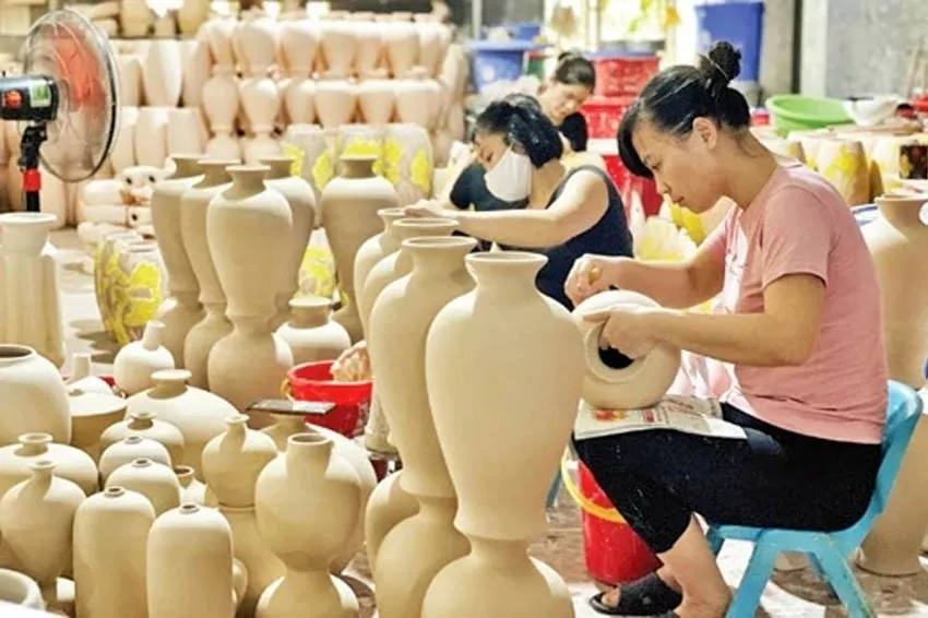 Hè này, về Bát Tràng nghe đất kể chuyện